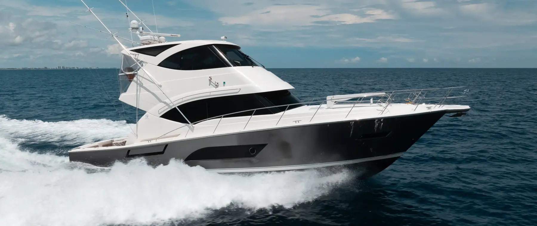 Official ISLAND MOON Riviera 53 brokerage image