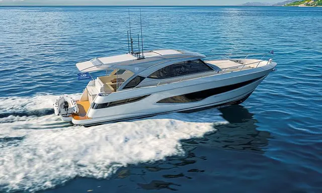 Riviera 4300 Sports Express Makes Newport Show Debut