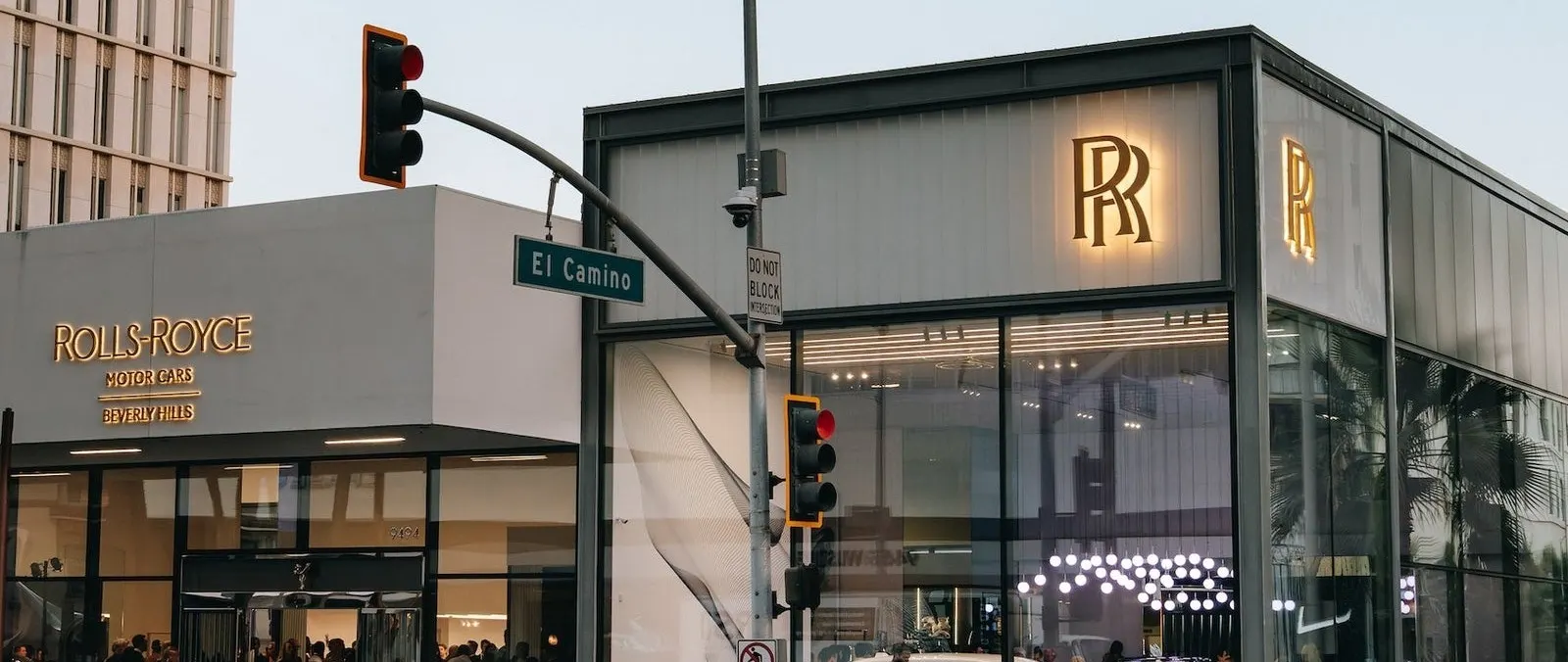 Rolls-Royce Opens the World’s First Black Badge Lounge in Beverly Hills