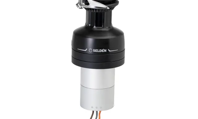 Seldén E40rev Brings Two-Way Electric Winch Control