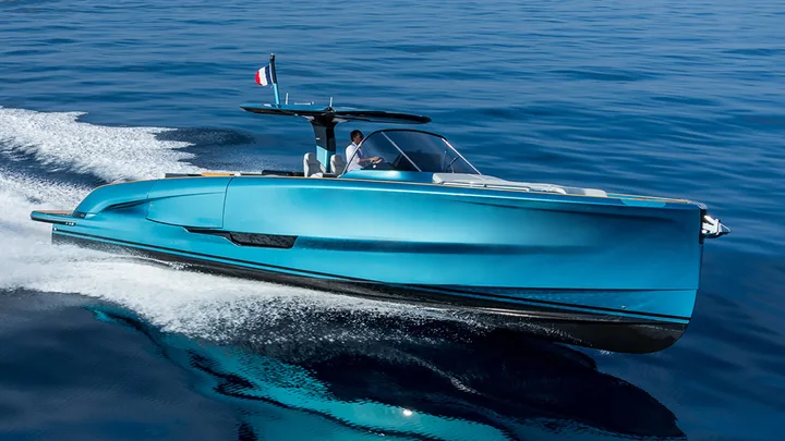 Official Solaris Power 44 Open model image from Solaris Power.