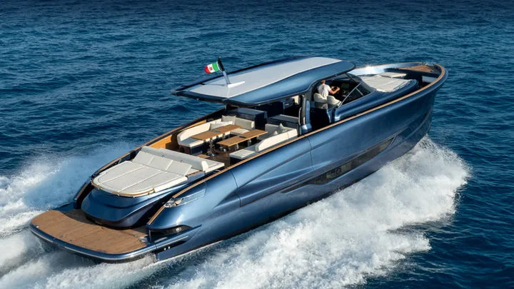 Official Solaris Power 60 Open model image from Solaris Power.
