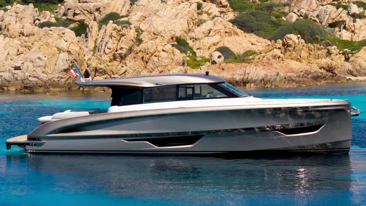 Official Solaris Power 52 Coupé model image from Solaris Power.