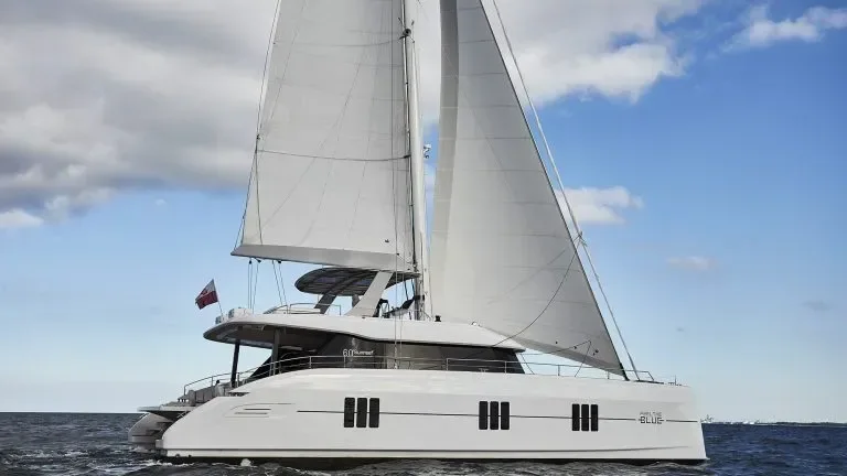 Sunreef 60 NEXT — official model image