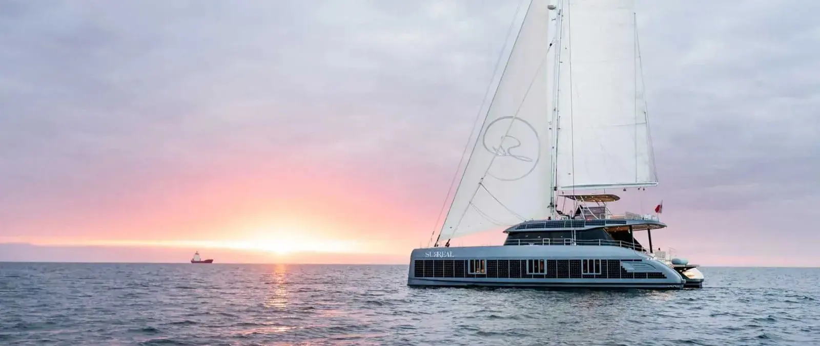 Official Sunreef Yachts source image