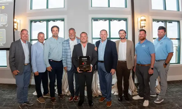 Tiara Names Top 2026 Dealers as Ocean Blue and Maspor Lead Retail Sales