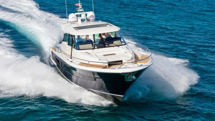 Official Tiara EX 60 model image from Tiara Yachts.