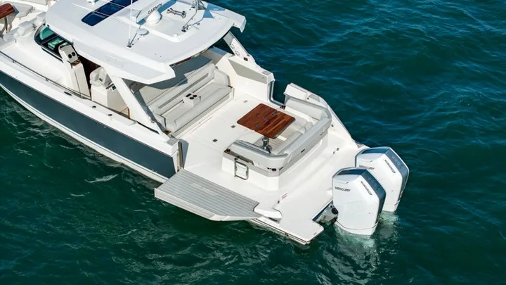 Official Tiara 43 LS model image from Tiara Yachts.