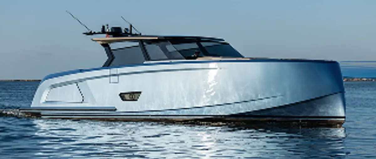 Vanquish VQ58 Turns a Built-In VQ11 Tender Garage Into a 45-Knot Weekend Playground