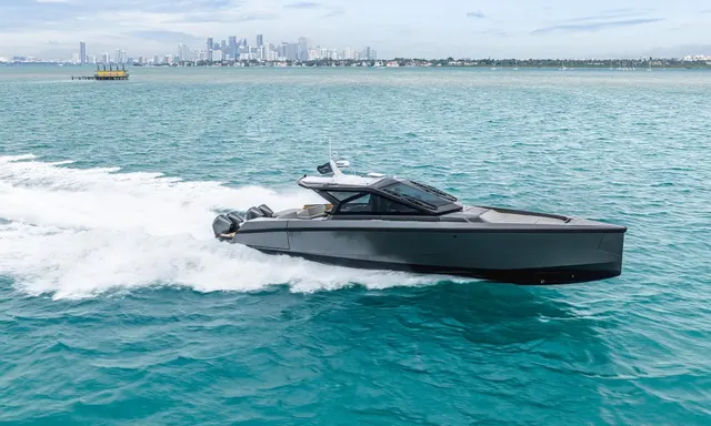 Wallypower50X Adds Four-Outboard Choice to 15.4m Market