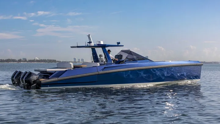 Official wallytender48X model image from Wally.