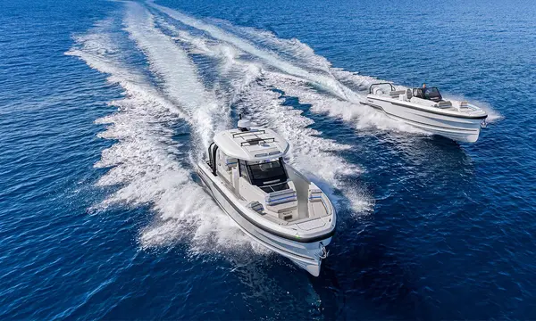 Wellcraft 33 T-Top Makes World Premiere at Cannes 2026
