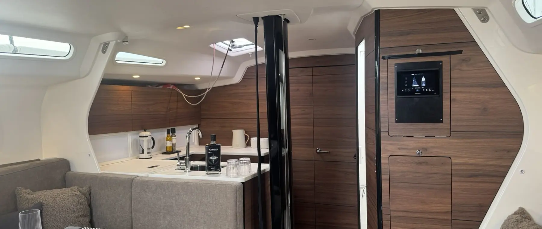 X-Yachts XR 41 interior — official X-Yachts image